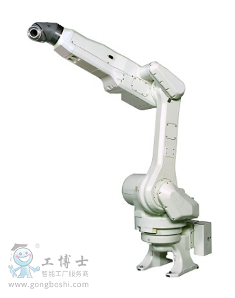 ����C����