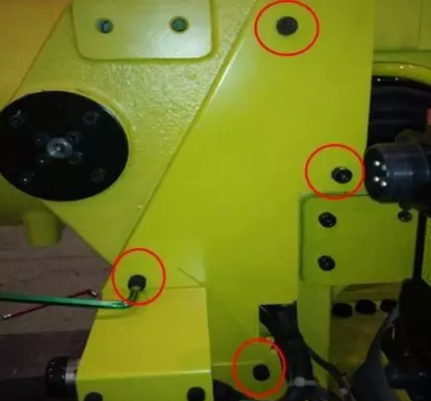 �l�ǿ�R-2000iϵ�ЙC���˱��w��|�Ĳ�ж���E11