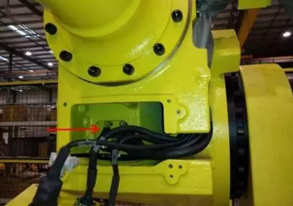 �l�ǿ�R-2000iϵ�ЙC���˱��w��|�İ��b���E11