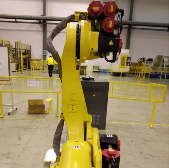 �l�ǿ�R-2000iϵ�ЙC���˱��w��|�İ��b���E14