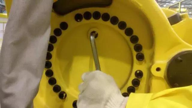 R-2000iB機(jī)器人3年保養(yǎng)-5