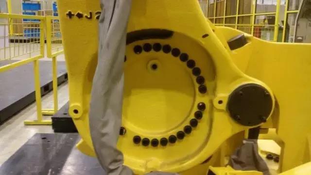 R-2000iB機(jī)器人3年保養(yǎng)-6