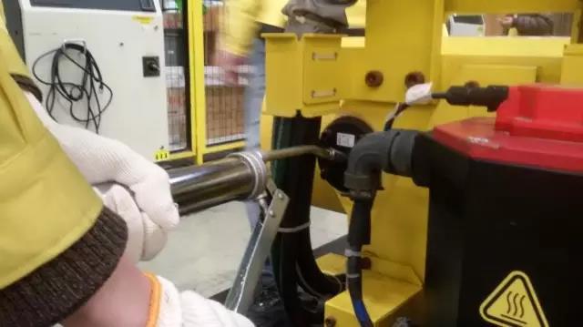 R-2000iB機(jī)器人3年保養(yǎng)-21