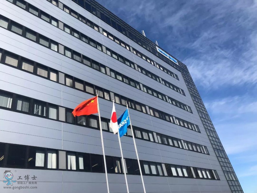 ������Q�������S