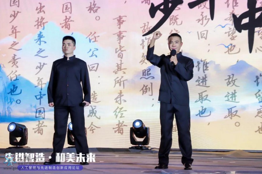 ����ʿ&middot;��뼤��������x����A�M�չ٣�