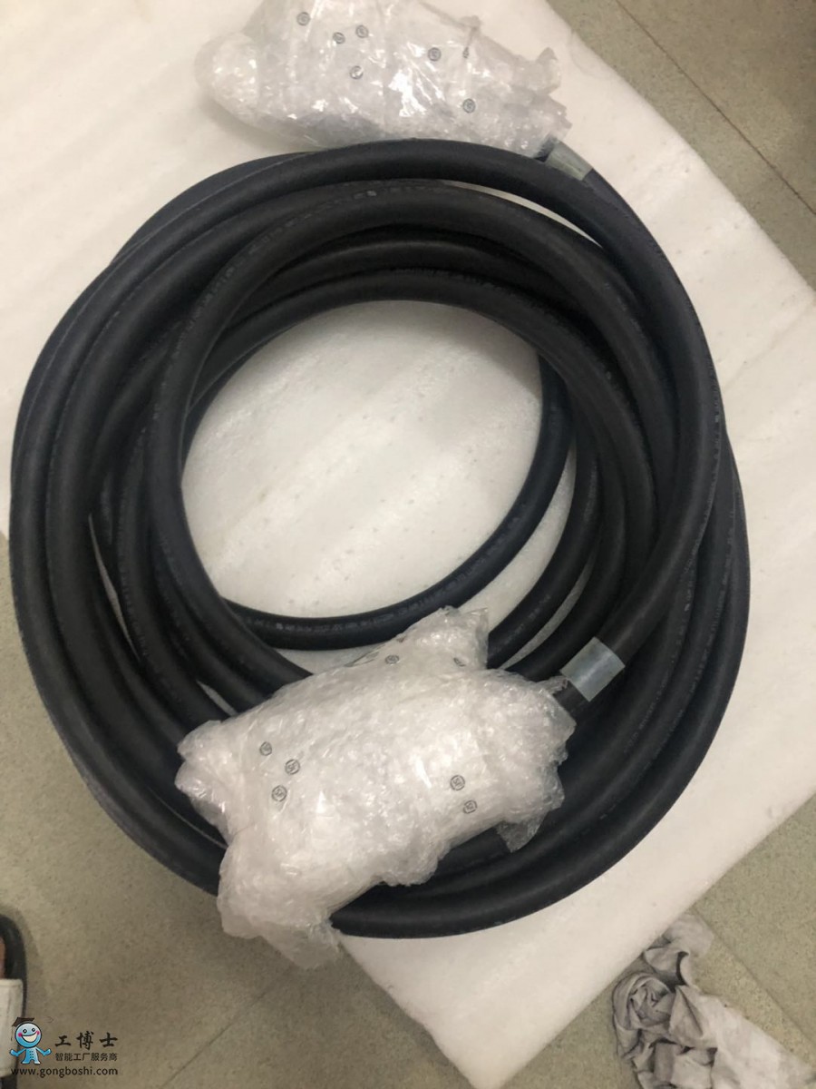 103743 �������|