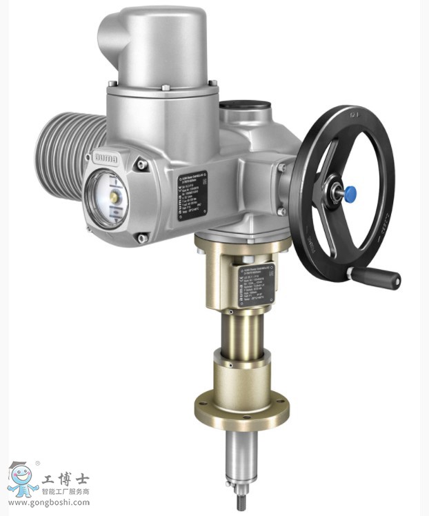 ���þ���������Ԫ