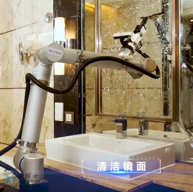 ����C����