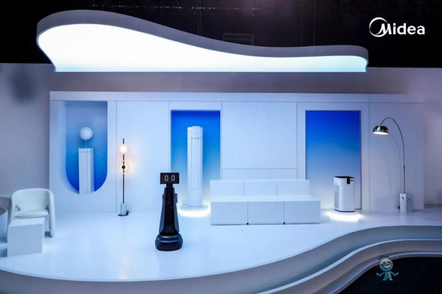 美的服務(wù)機(jī)器人小惟