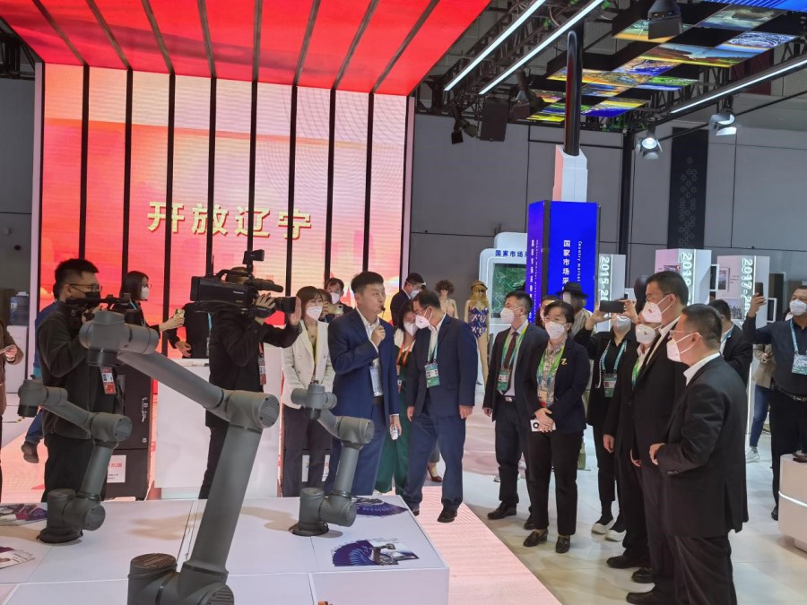 �M�����𱬁��u�����B�����@����a�����f���C���˴�Ů���