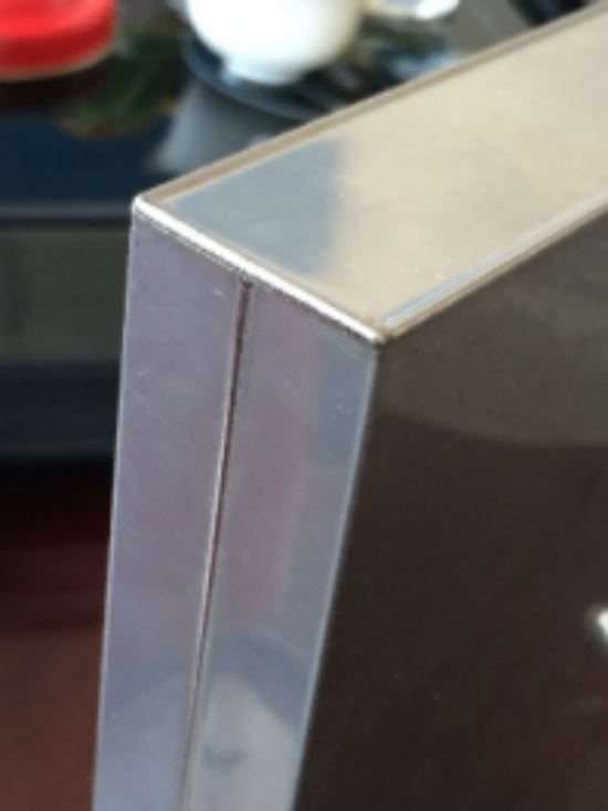 8金珠激光動力電池外殼